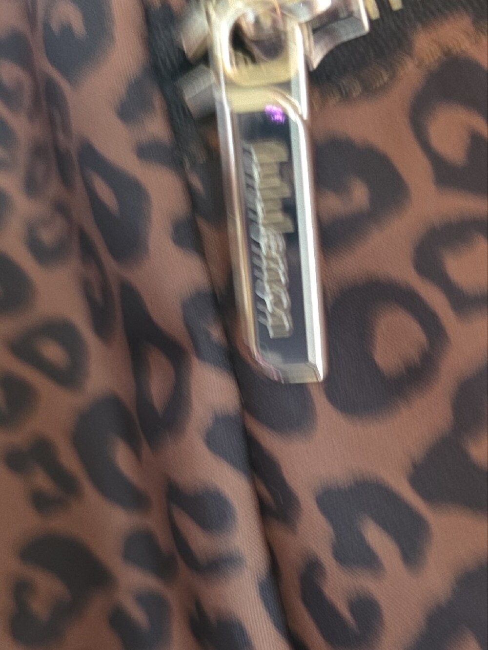 lululemon athletica Leopard Print Slouchy Sling Bag in Brown and Black.NWT - Picture 6 of 16